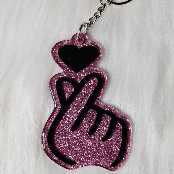 Korean Love Keychain - Picture 1 of 2